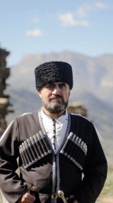 mohamed khahib mountain traditional costume